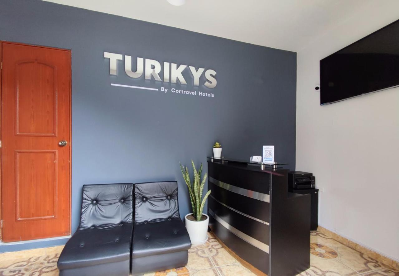 Hotel Turikys Churin Exteriér fotografie