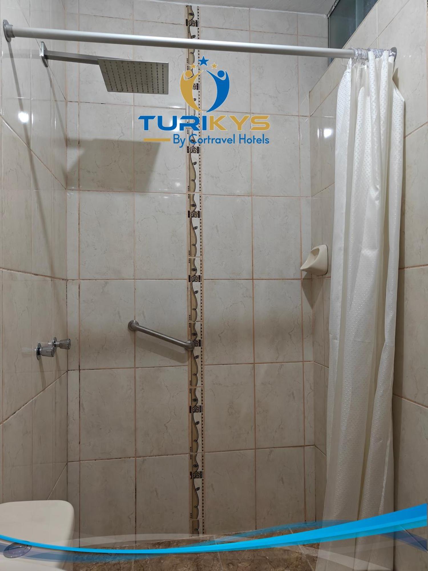 Hotel Turikys Churin Pokoj fotografie